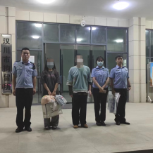 汉川多个小区周边出现“涉黄小卡片”——抓！